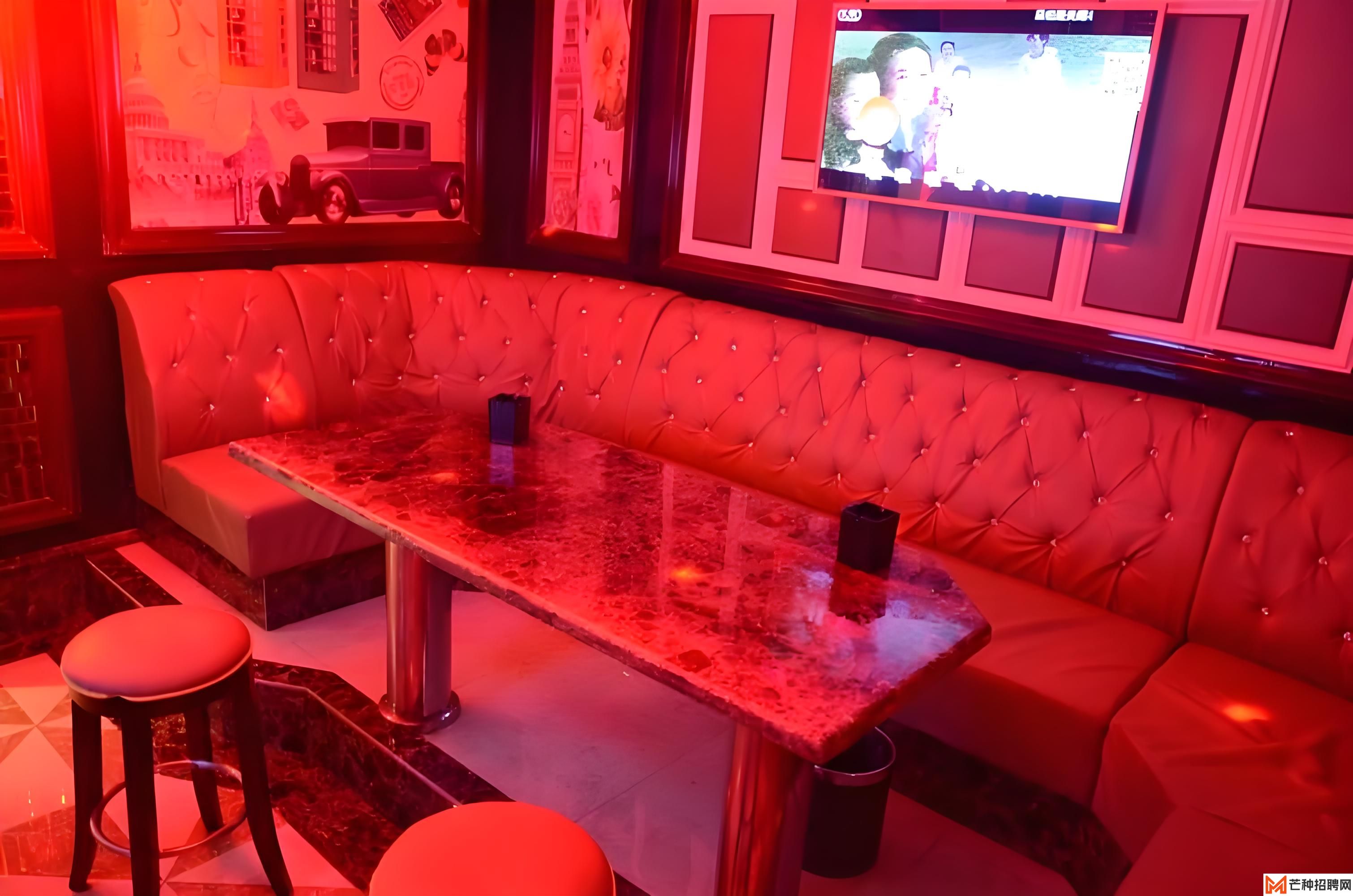 杭州KTV里的隐藏玩法：除了唱歌你还能玩什么